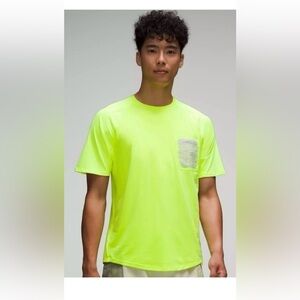 Men’s XS LULULEMON Ventilated Hiking Short Sleeve Shirt